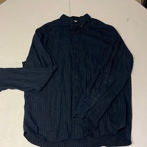 H&M men’s button down shirt XL.